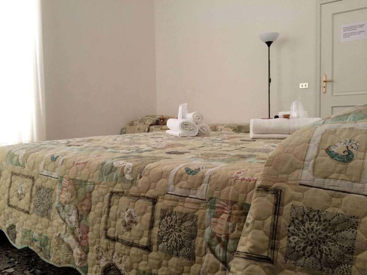 B&B Zia Iaia Siderno Luaran gambar