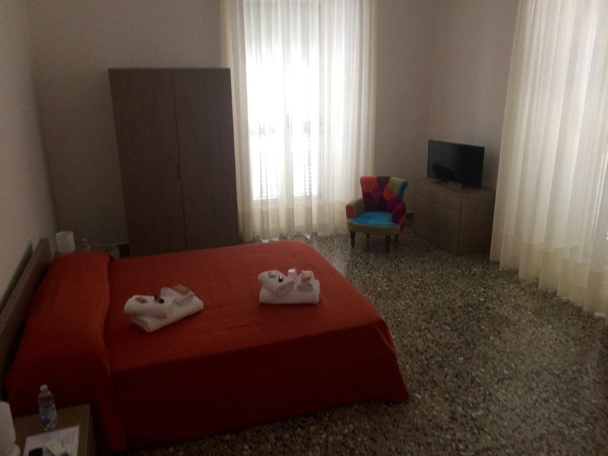 B&B Zia Iaia Siderno Luaran gambar
